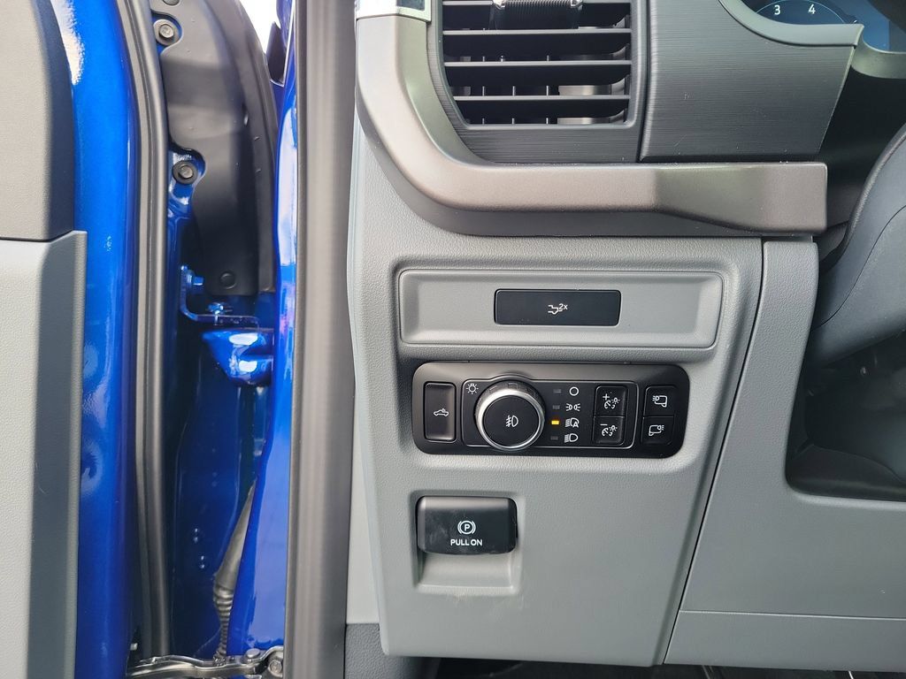 New 2026 Ford F150 XLT w/ Equipment Group 302A MID AWD/4WD image 21