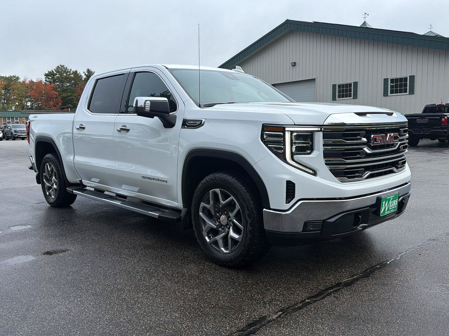 Certified 2023 GMC Sierra 1500 SLT w/ SLT Premium Package AWD/4WD image 32