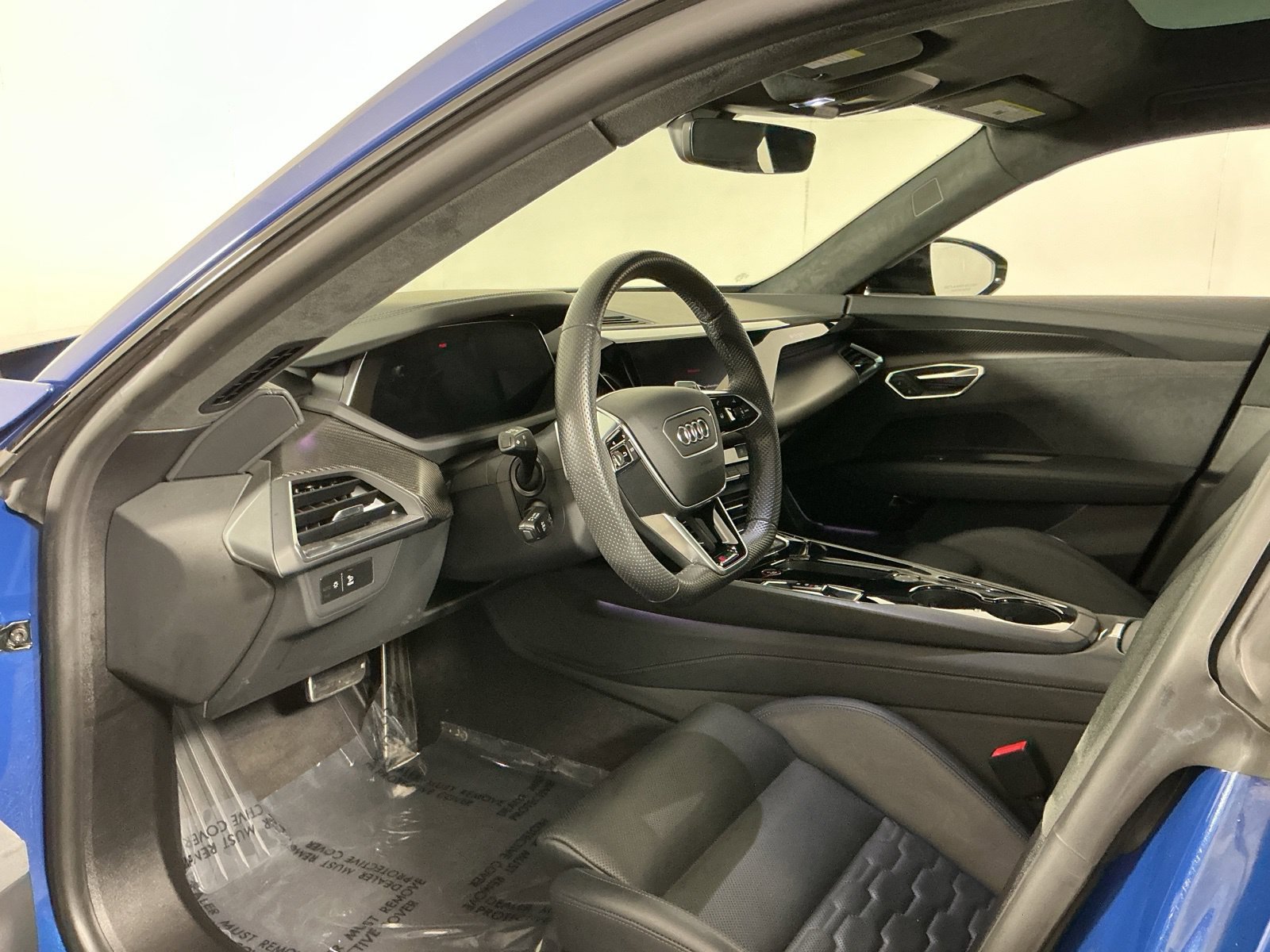 Used 2024 Audi RS e-tron GT w/ Ceramic Brake Package AWD/4WD image 10