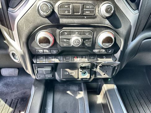 Certified 2021 GMC Sierra 1500 SLT w/ SLT Convenience Package image 34