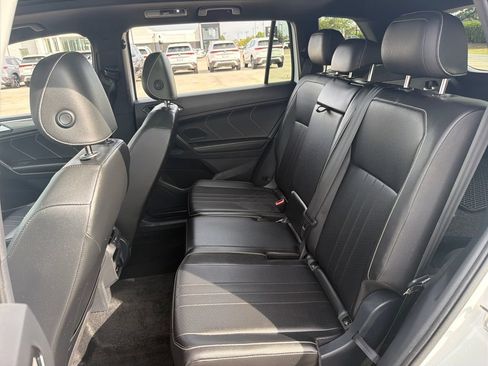 Used 2024 Volkswagen Tiguan SE R-Line AWD/4WD image 22