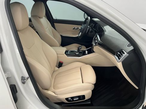 Used 2019 BMW 330i Sedan w/ Convenience Package image 17