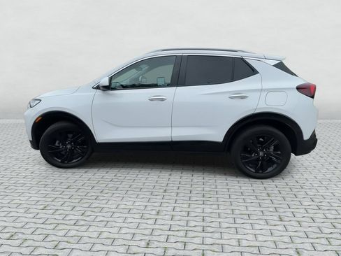 Used 2024 Buick Encore GX Sport Touring AWD/4WD image 5