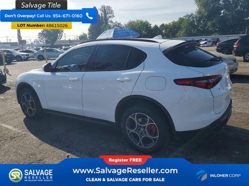 Used 2022 Alfa Romeo Stelvio Sprint RWD image 3
