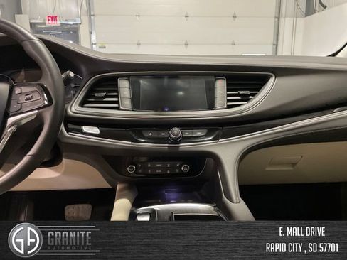 Used 2024 Buick Enclave Avenir w/ Avenir Technology Package AWD/4WD image 28