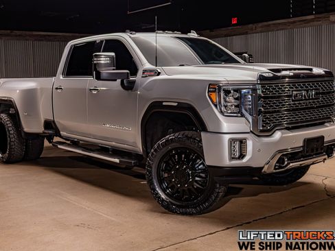 Used 2022 GMC Sierra 3500 Denali w/ Denali Ultimate Package image 1