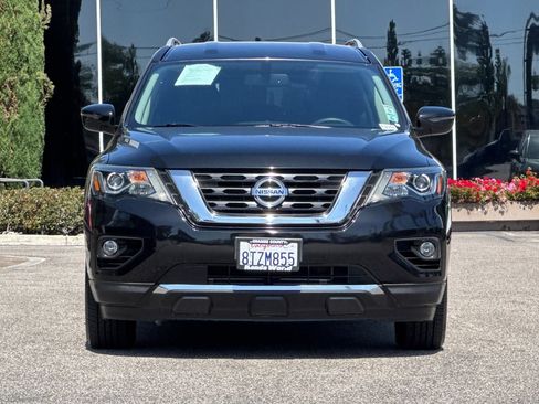 Used 2019 Nissan Pathfinder SV FWD image 9