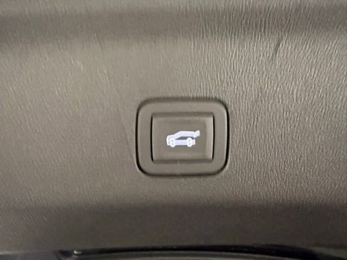 New 2026 Chevrolet Tahoe High Country image 9