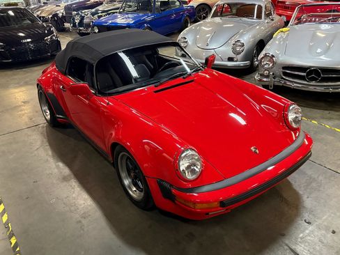 Used 1989 Porsche 911 Carrera RWD image 9