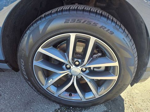 Certified 2025 Land Rover Range Rover Evoque Dynamic SE image 9