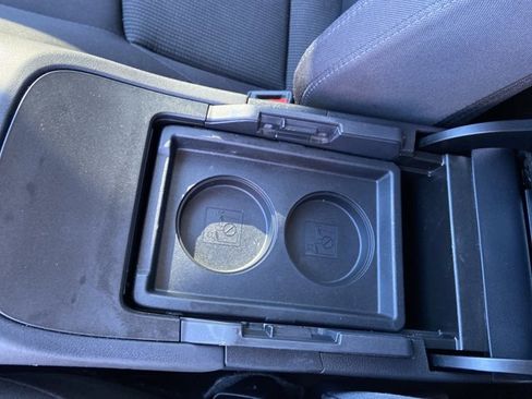 Used 2021 Toyota Venza LE image 42