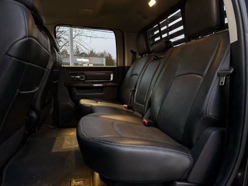 Used 2014 RAM 3500 Laramie image 39
