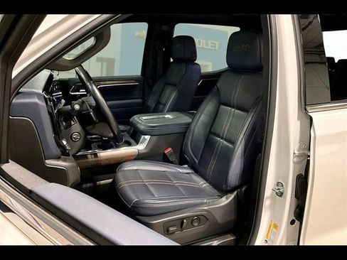 Certified 2022 Chevrolet Silverado 1500 High Country w/ High Country Premium Package image 21