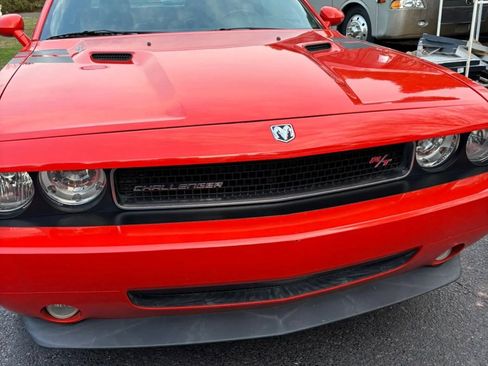 Used 2009 Dodge Challenger R/T image 14