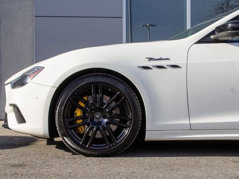 Used 2022 Maserati Ghibli Modena Q4 image 6