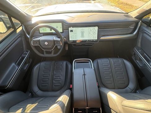 Used 2023 Rivian R1S Adventure AWD/4WD image 16