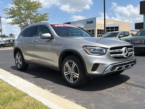 Used 2022 Mercedes-Benz GLC 300 4MATIC image 2