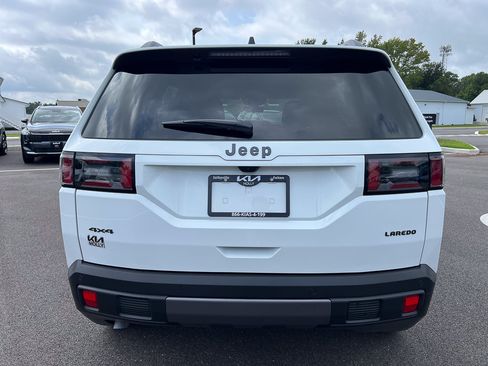 Used 2026 Jeep Cherokee Laredo AWD/4WD image 4