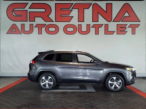 Used 2019 Jeep Cherokee Limited AWD/4WD image 1