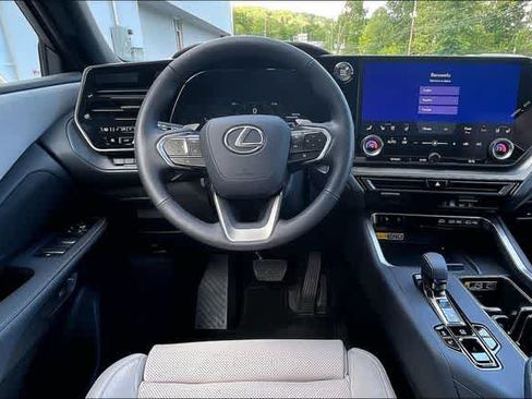 Certified 2026 Lexus TX 350 AWD w/ Technology Package image 8