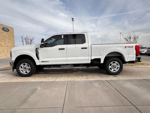 New 2026 Ford F250 XLT w/ FX4 Off-Road Package image 25