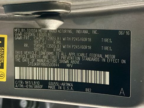 Used 2016 Toyota Highlander XLE AWD/4WD image 12
