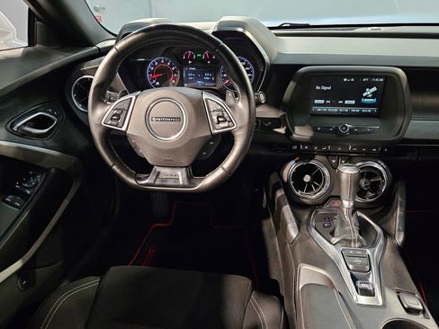 Used 2017 Chevrolet Camaro LT w/ RS Package image 9