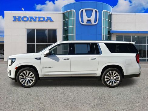 Used 2021 GMC Yukon XL Denali image 6