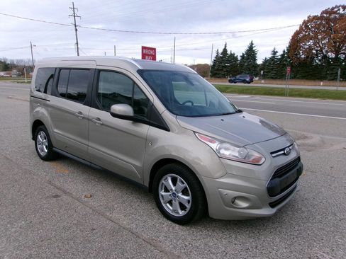 Used 2014 Ford Transit Connect Titanium image 3
