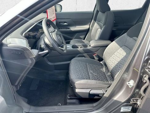 New 2026 Nissan Kicks SV w/ SV Premium Package AWD/4WD image 13