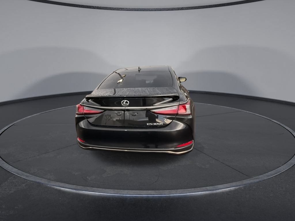 Used 2024 Lexus ES 300h F Sport w/ Accessory Package (Z2) FWD image 8