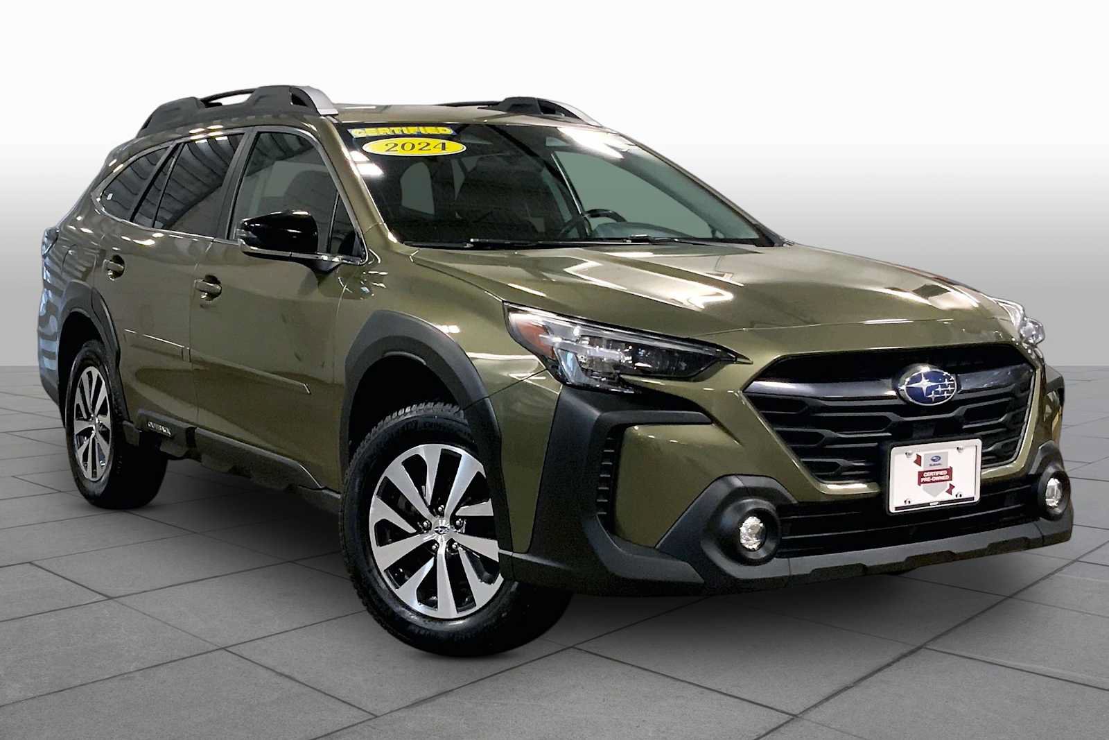 Used 2024 Subaru Outback Premium AWD/4WD image 3