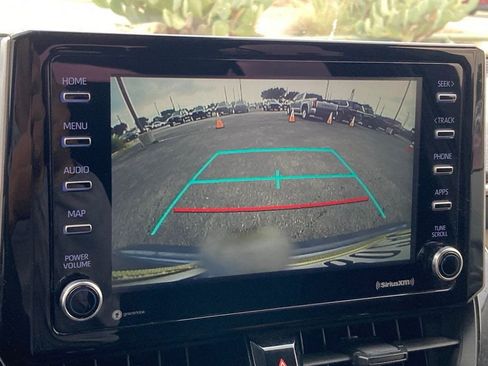 Used 2021 Toyota Corolla LE image 22