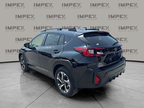 Used 2024 Subaru Crosstrek 2.0i Premium AWD/4WD image 2