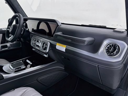 New 2027 Mercedes-Benz G 580 e image 32