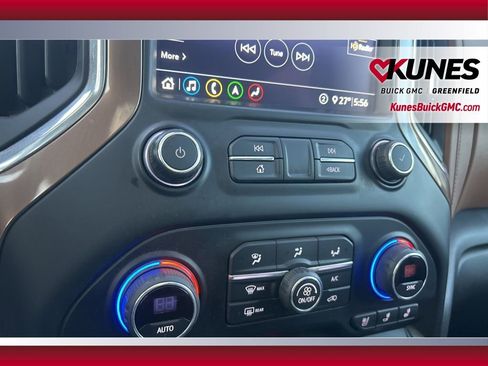 Used 2020 Chevrolet Silverado 1500 High Country w/ Technology Package image 20