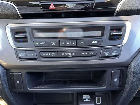 Used 2021 Honda Pilot Special Edition image 26