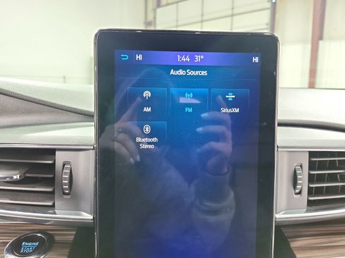 Used 2024 Ford Explorer Limited w/ Limited Technology Package image 25