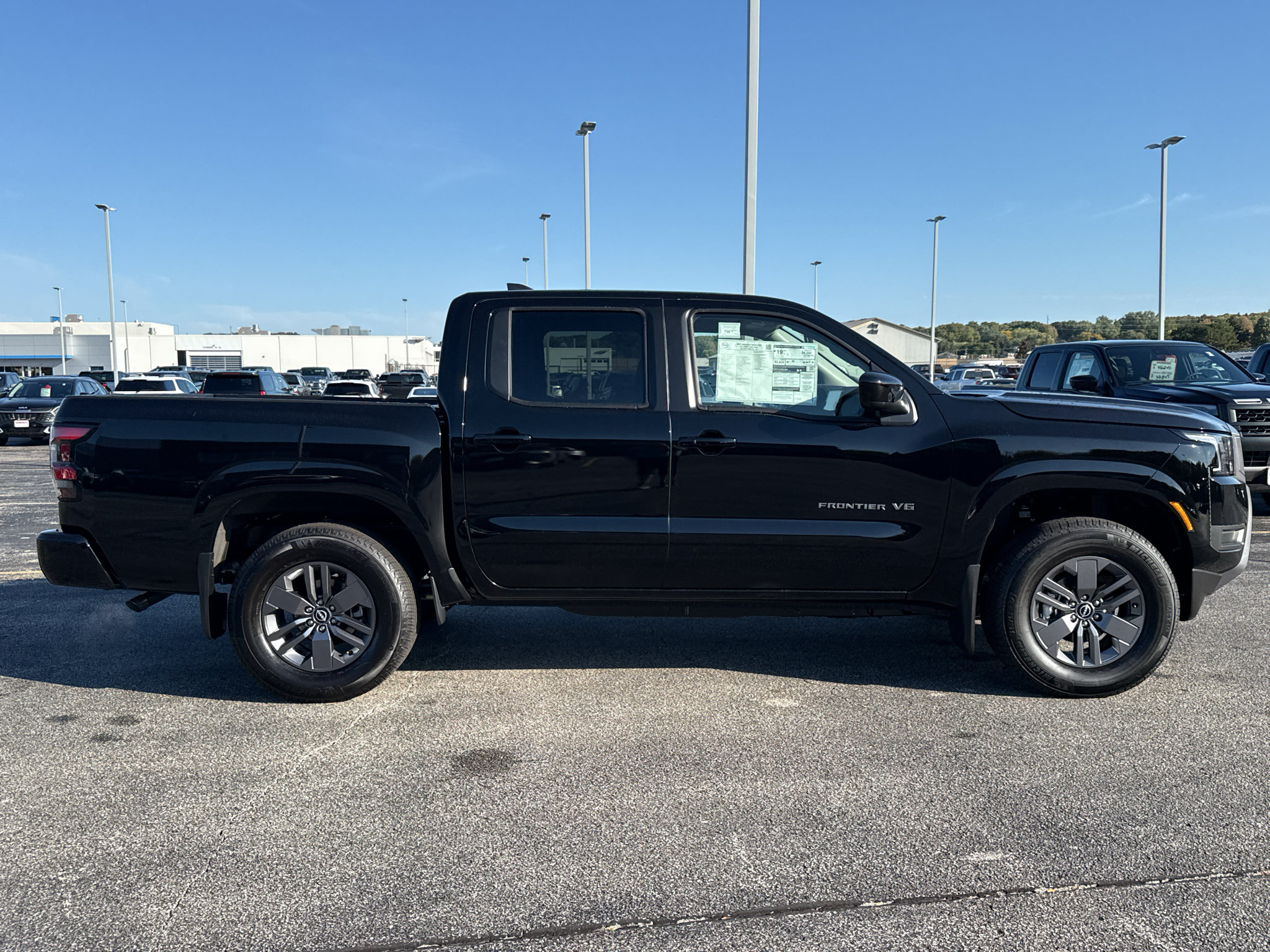 New 2027 Nissan Frontier SV w/ SV Convenience Package AWD/4WD image 16