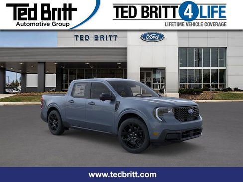 New 2026 Ford Maverick Lariat w/ Black Appearance Package AWD/4WD image 1