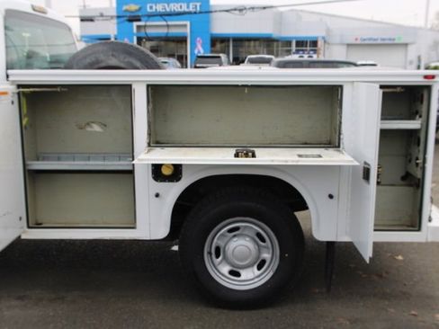 Used 2012 Ford F250 XL w/ Skid Plate Pkg image 5