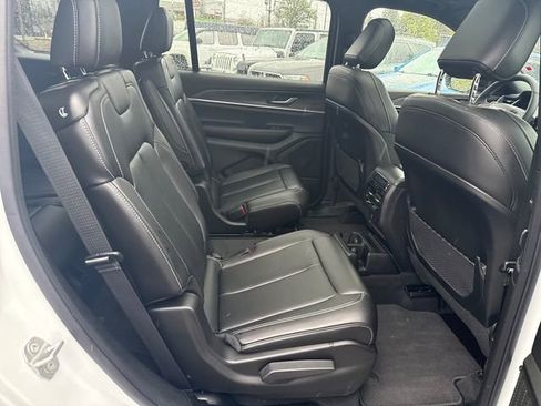 New 2025 Jeep Grand Cherokee L Limited image 10