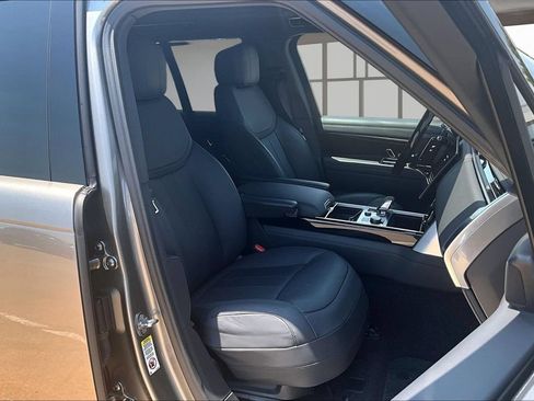 Used 2023 Land Rover Range Rover SE AWD/4WD image 7