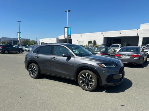 Used 2026 Honda HR-V EX-L image 2