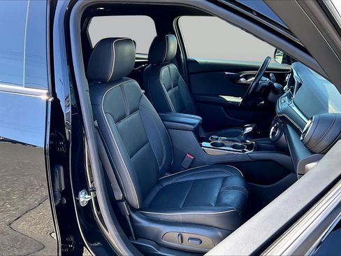 Used 2022 Chevrolet Blazer Premier w/ Enhanced Convenience Package AWD/4WD image 9