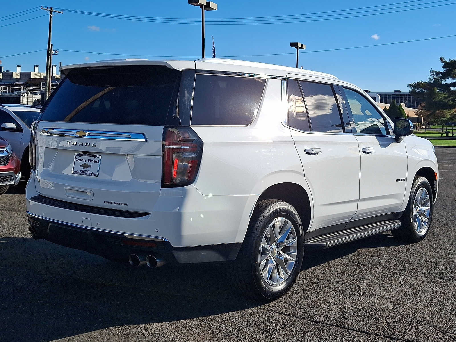 Used 2024 Chevrolet Tahoe Premier AWD/4WD image 6
