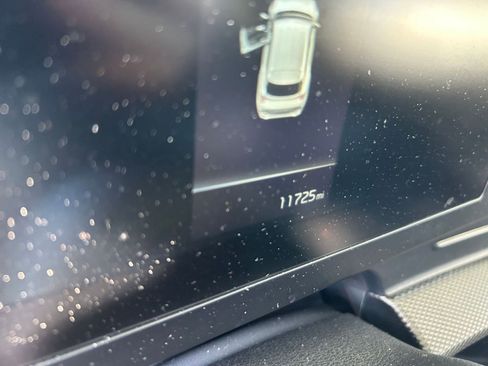 Used 2025 Kia Sportage LX image 10