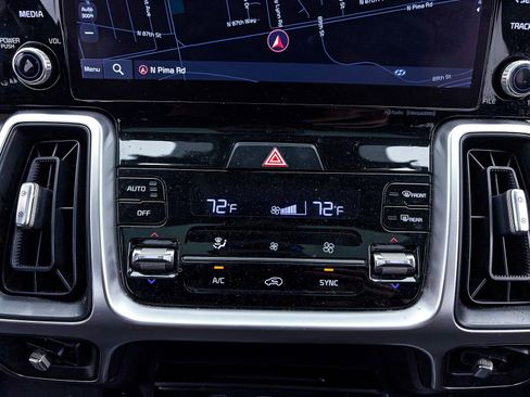 Used 2022 Kia Sorento S w/ Panoramic Sunroof Package image 23