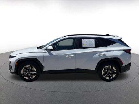 Used 2025 Hyundai Tucson SEL FWD image 9