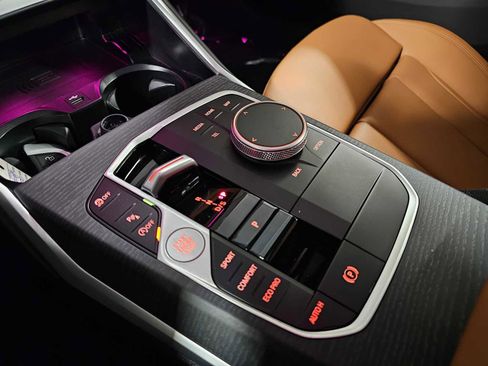 Used 2025 BMW 330i xDrive Sedan w/ M Sport Package image 20